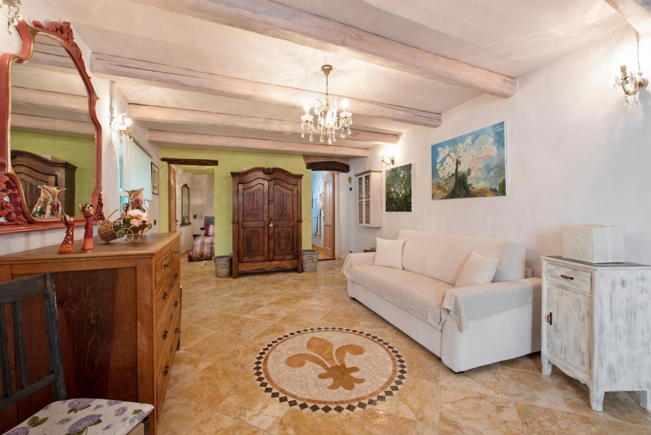 Casa Gocce Di Cristallo วาราซเซ ภายนอก รูปภาพ