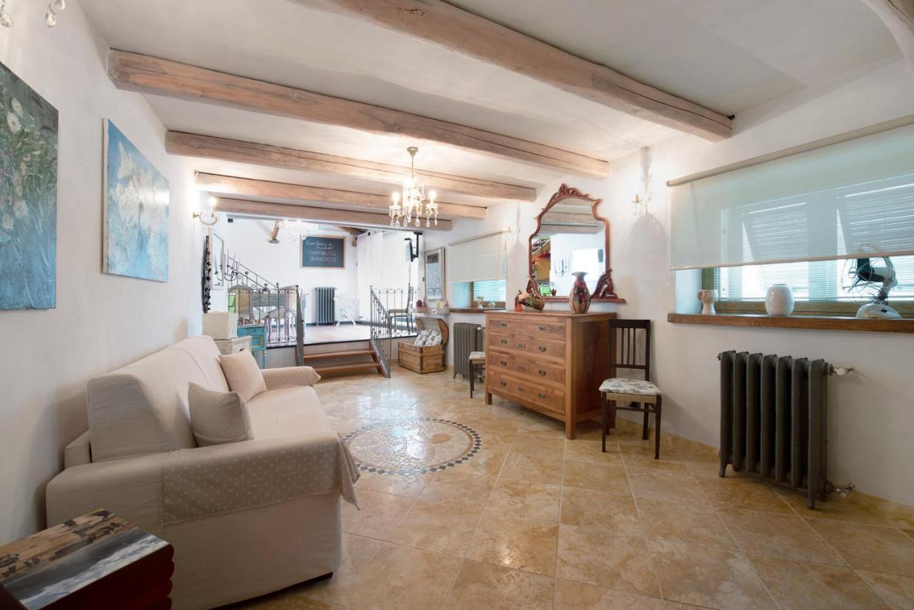 Casa Gocce Di Cristallo วาราซเซ ภายนอก รูปภาพ